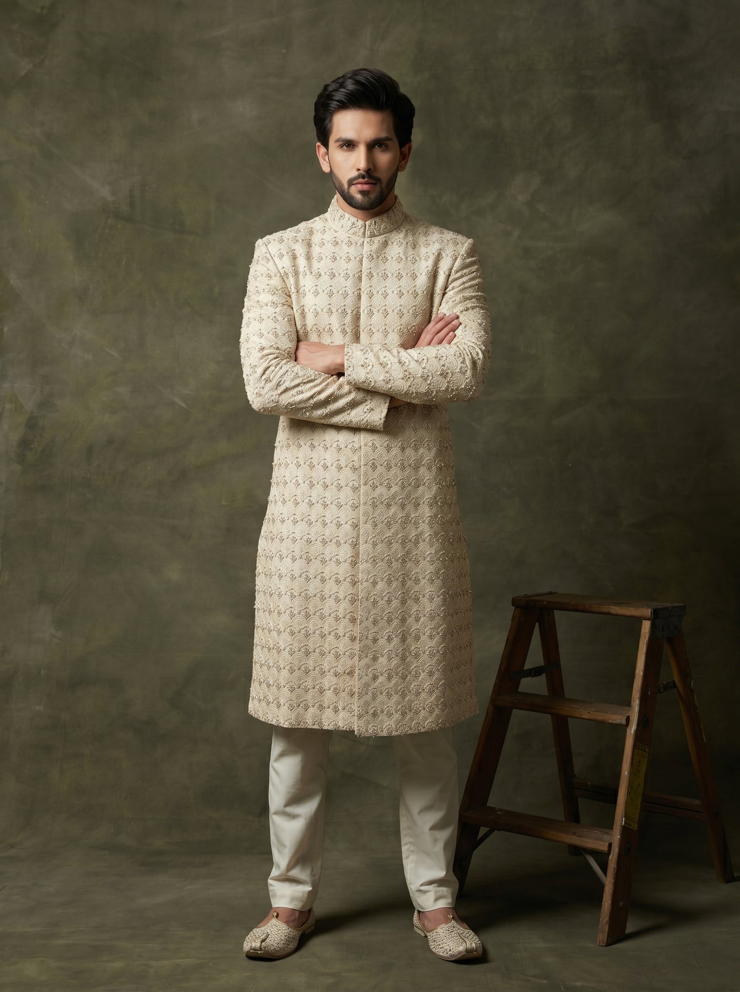 Men's Luxury Ivory Embroidered Sherwani